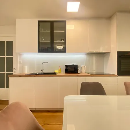 Sarajhome - Luxurious, Central, Smarttv, Netflix Apartman *