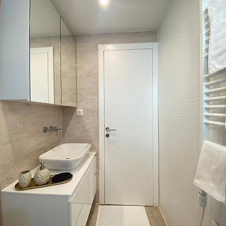 Apartment Sarajhome - Luxurious, Central, Smarttv, Netflix *